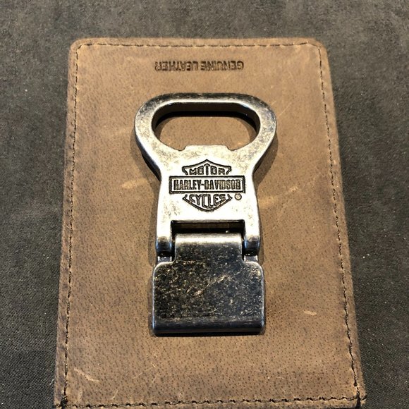 Harley-Davidson Other - HARLEY DAVIDSON LEATHER BOTTLE OPENER